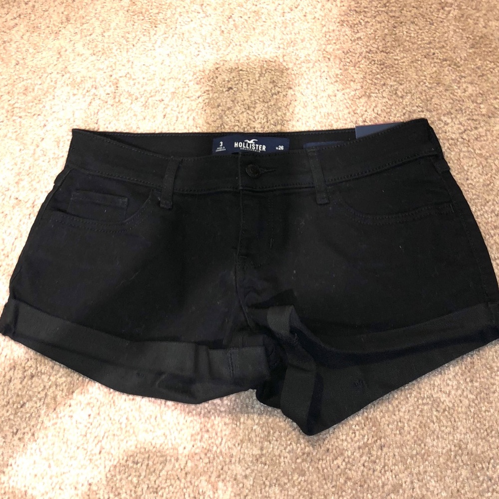Black HOLLISTER shorts